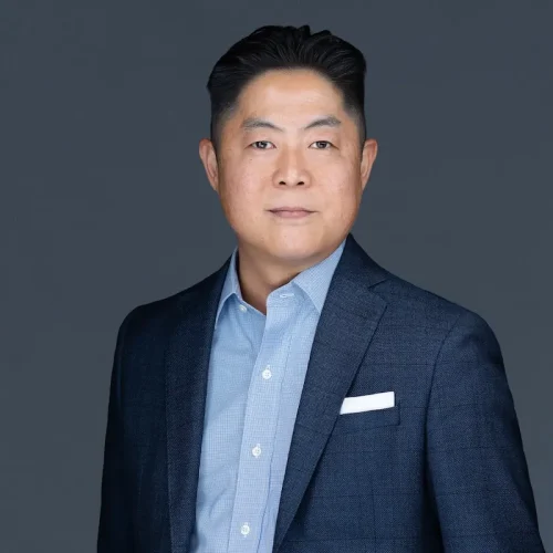 A headshot of Michael Chung, a wealth management advisor at Apollon.